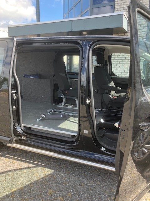 Bekleding van een rolstoelbus